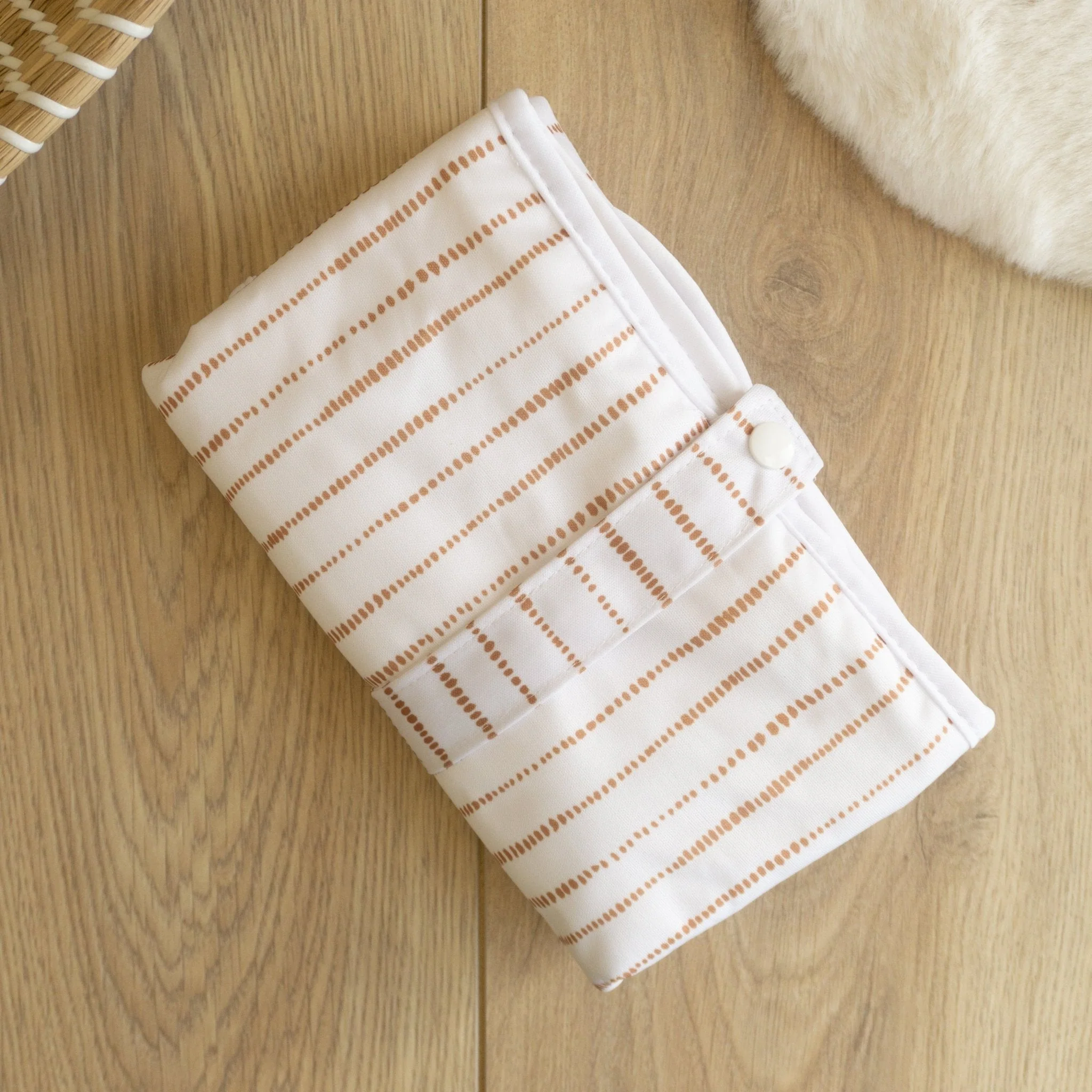 Baby Travel Changing Mats - Dune White with Tan - Image 2